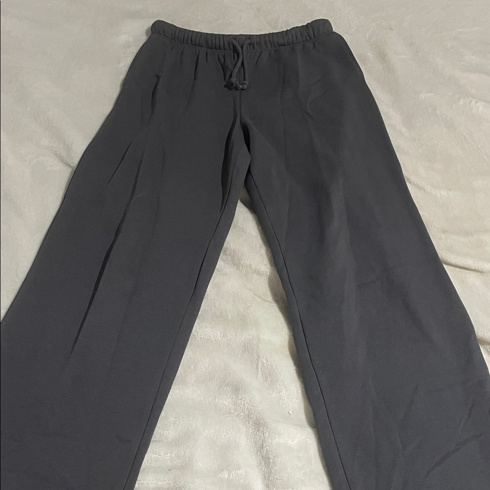 Women’s Gray Pants